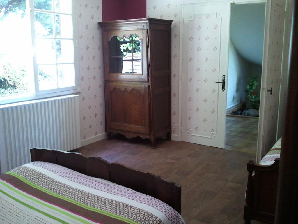 Bed and Breakfast Mas Du Trezon Шоле Экстерьер фото