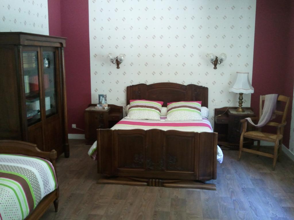 Bed and Breakfast Mas Du Trezon Шоле Экстерьер фото