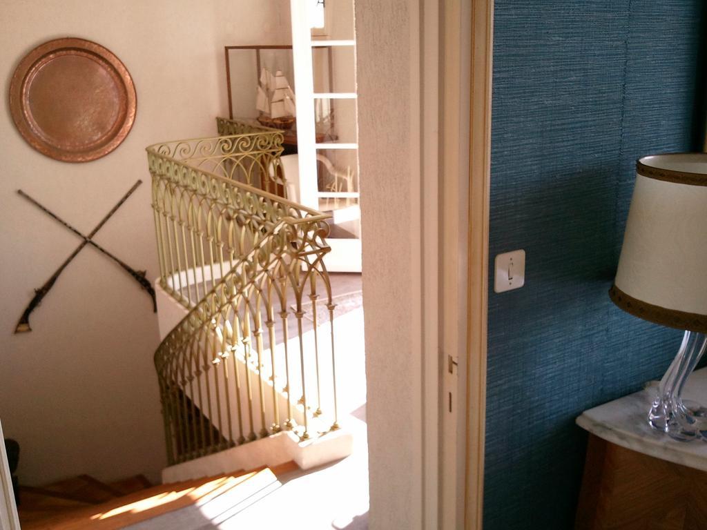 Bed and Breakfast Mas Du Trezon Шоле Номер фото