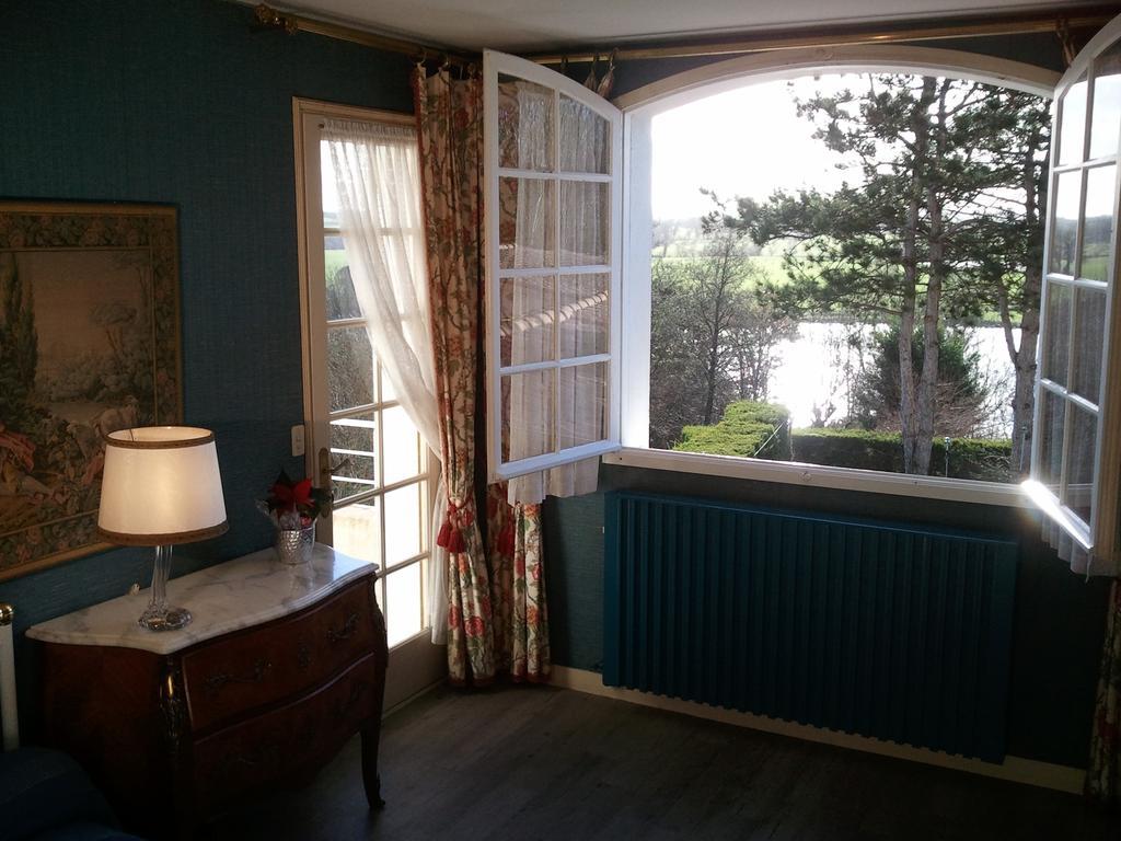 Bed and Breakfast Mas Du Trezon Шоле Номер фото